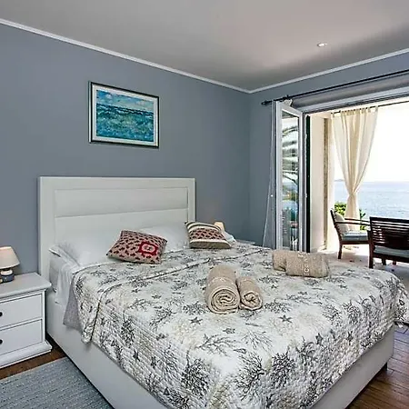 Apartment Mirjana *