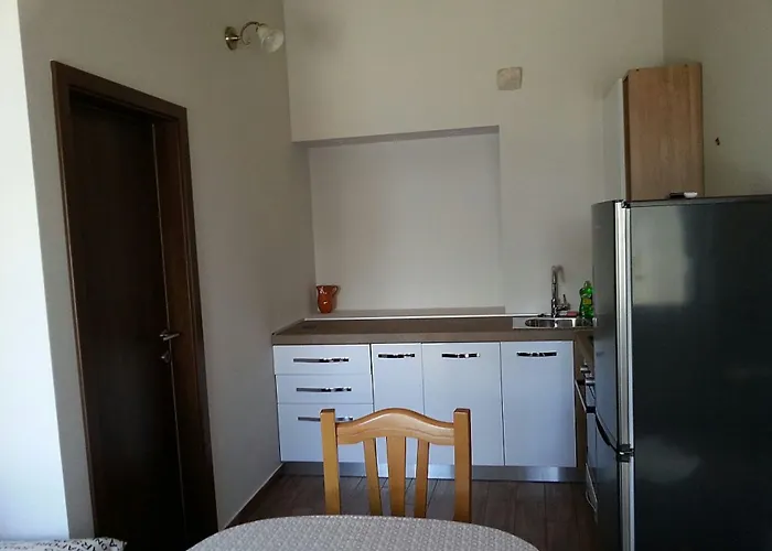 Mirjana דירה מליני