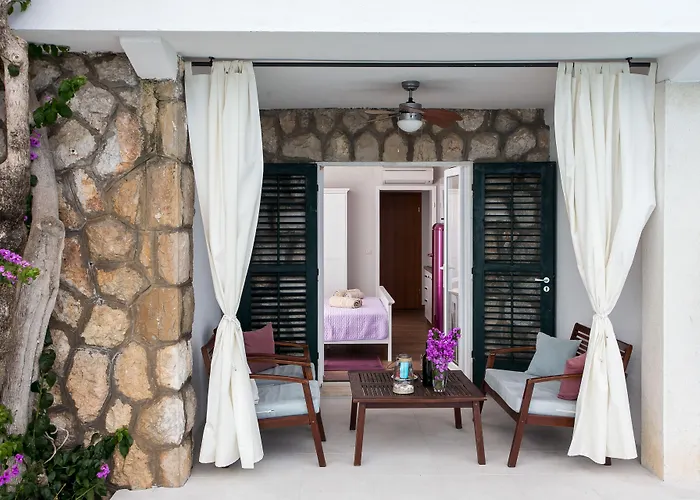 Mirjana דירה מליני